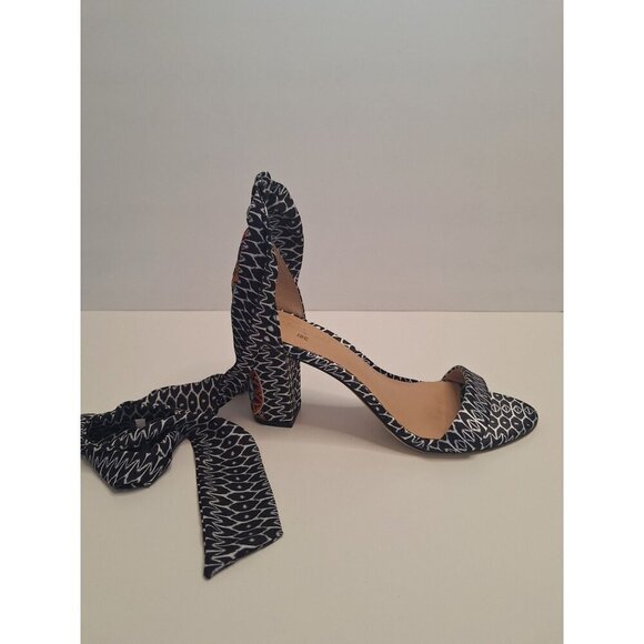 💙 Trina Turk INC - Heels - Picture 7 of 9